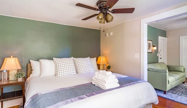 The Victoria Rose - Estate at Mt Dora