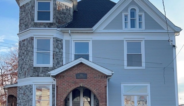 The Victorian Oasis-The amenities of a modern home, the character of a Victorian