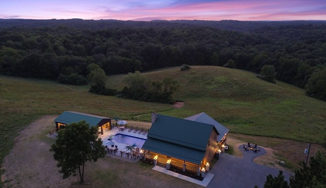 The View at Grizzly Mountain | Hocking Hills