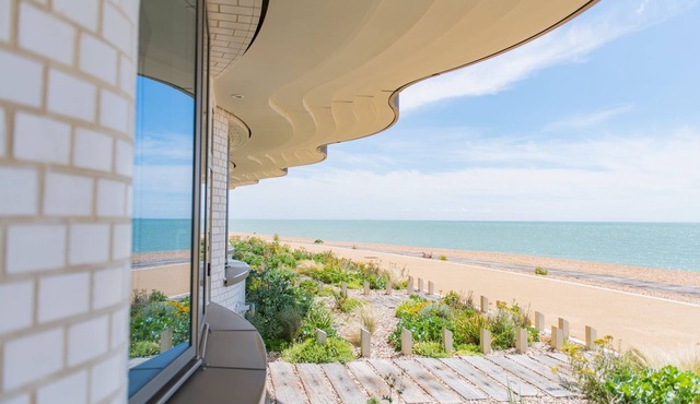 The View at Shoreline - a holiday let by Bloom Stays that sleeps 4 guests in 2 bedrooms