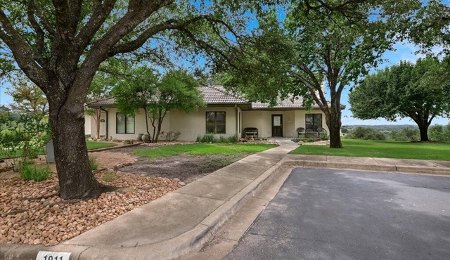 "The view!" Cottage #20 in Barton Creek Lakeside-a private country club