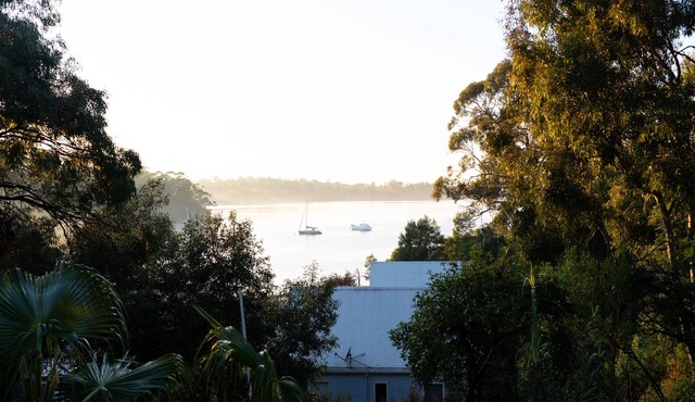 The View, Metung. Cosy, Comfy, Pet friendly & breathtaking views of Bancroft Bay