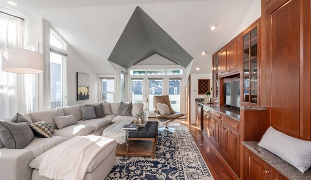 The Views at Centennial House