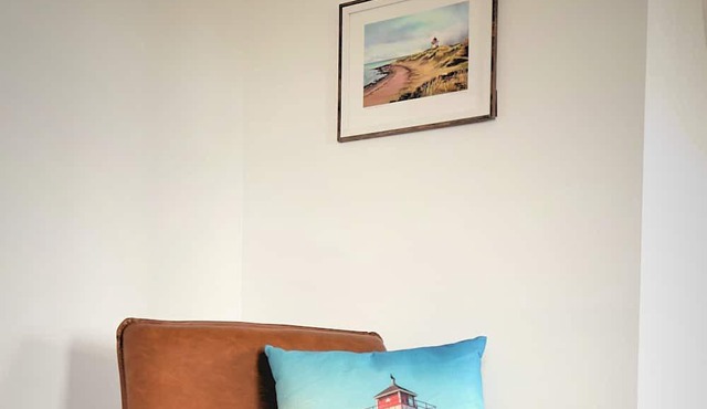 The views, the setting, the coziness and room for everyone ...