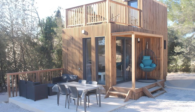 The Vigné Cabin – Unique Vacation Rental in the Heart of the Hérault Vineyards
