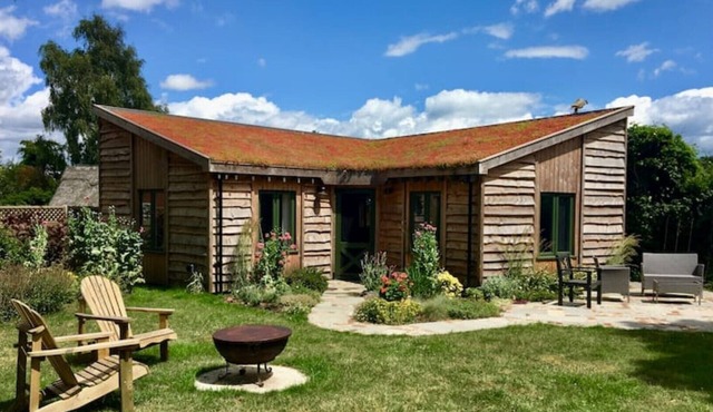 The Viking Hutte - Boutique Scandi getaway 5 minutes from the sea