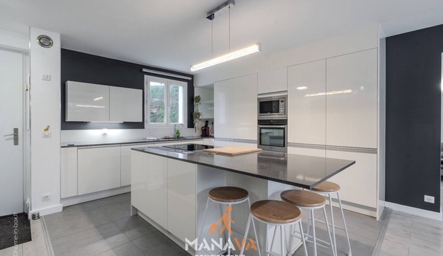 The Villa Bora, 14pax, 10min Disneyland Paris