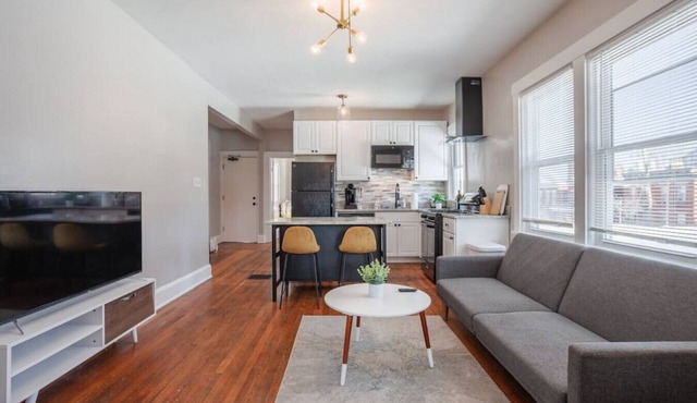 The Villa 1B Downtown Covington & by St. Elizabeth