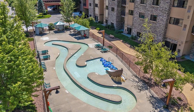 The Villa - 3BR Escape for 14 w/Private Whirlpool & Pet-Friendly