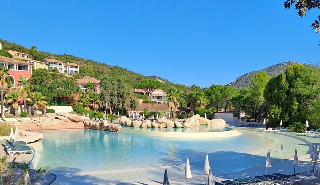 The villa Charles in holiday residence in the heart of the golf of saint tropez