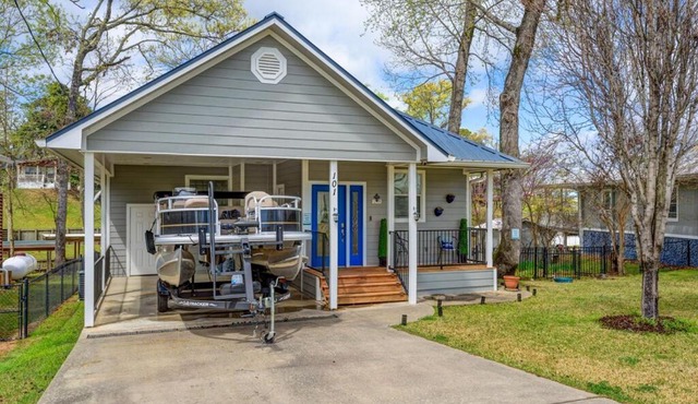 The Villa Cove