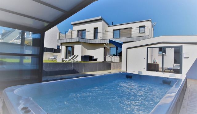 The Villa des Marins Pêcheurs, 8 people, Jacuzzi, Spa