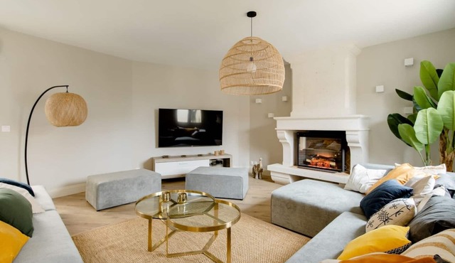 The Villa L'Escale sumptuous contemporary house