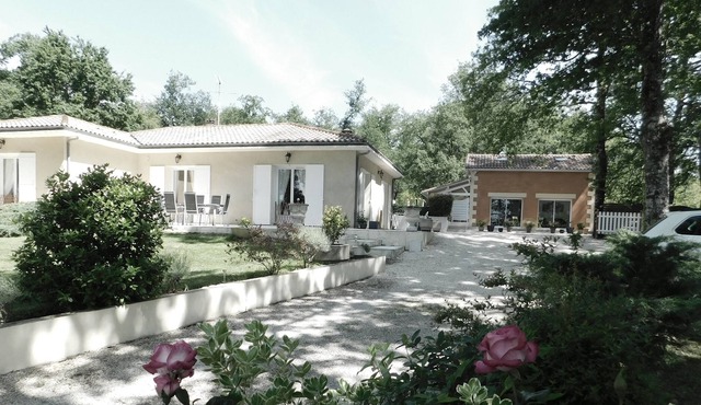 The villa of the Mas des Chênes in the heart of the bastides of Périgord