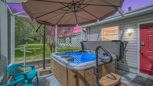 The Village Cottage with Hot Tub