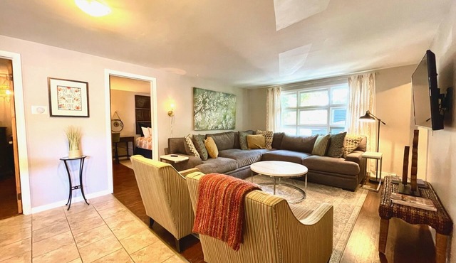 The Village Flat *BEST SPOT IN WNY!*