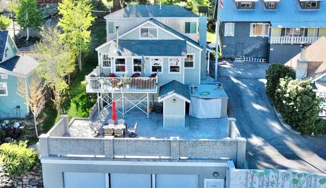 The Village House - Pet Friendly