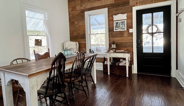 The Village Inn Chautauqua Lake: Cozy Boutique Stay in Charming Lakewood