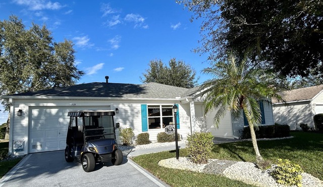 * 🌴The Villages- Living Good Ranch Home - GOLF CART, Lake Sumter Landing 🌴 *