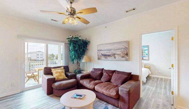 The Villages of Five Points apartment w/community pools, tennis courts, shops