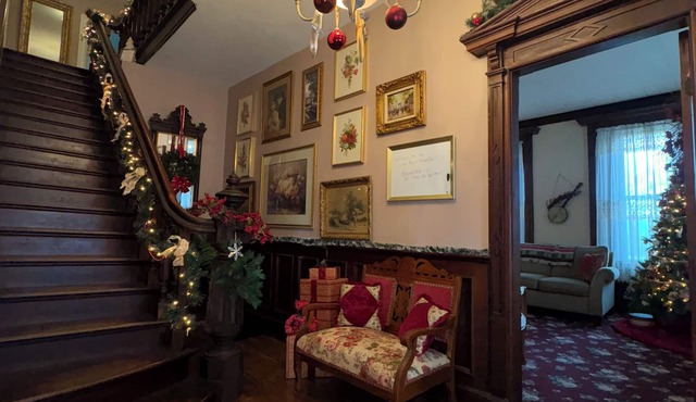 The Vine Bed & Breakfast LLC