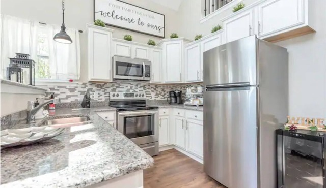 The Vineyard Cottage * Mountain Views