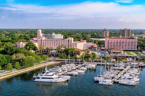 The Vinoy Resort & Golf Club, Autograph Collection