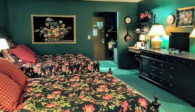 The Vintage Elkhart Lake Room First Floor