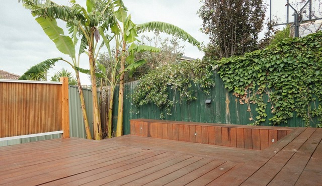 The Viridian - A Cosy Urban Retreat