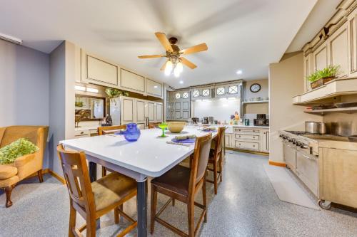 The Vista Retreat about 30 Mi to Kansas City!