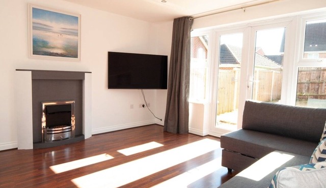 The Voyager - 6 Beds, 3 Bedrooms, Great for Contractors