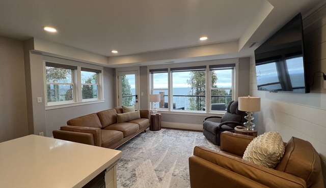 The Vue on Lake Superior I Sunrise & Sunset Views I by Relax Open Air