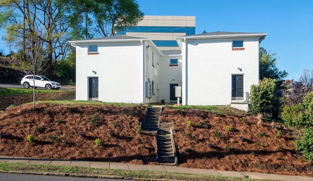 The Vulcan Octoplex - 8 Private Units/WiFi/Parking