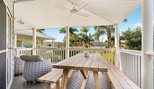 The Wagstaffe Escape is a private granny flat condo is the perfect accommodation for couples or sing