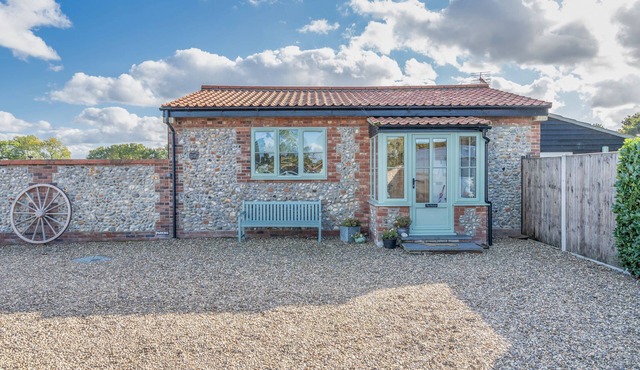 The Walnut | East Ruston Cottages