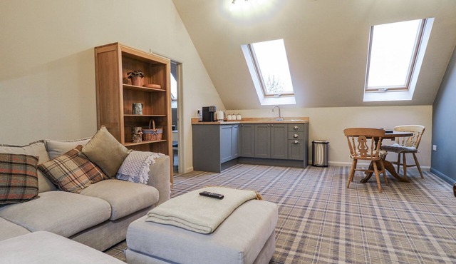 THE WALNUT ROOM - WINDMILL COUNTRY RETREATS in Buckminster