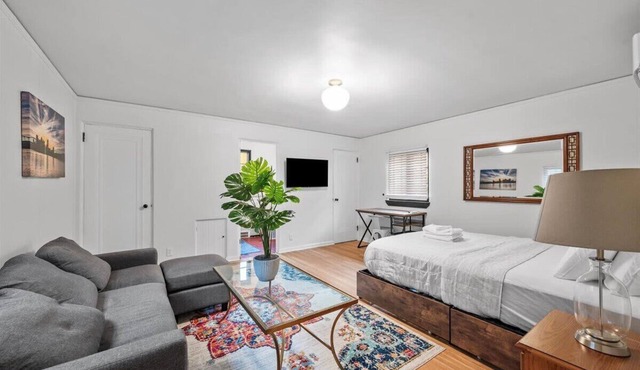 The Walnut Suites - The Hidden Suite