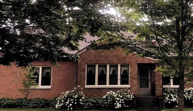 The Wamsley House 9 miles from Culver Academynn