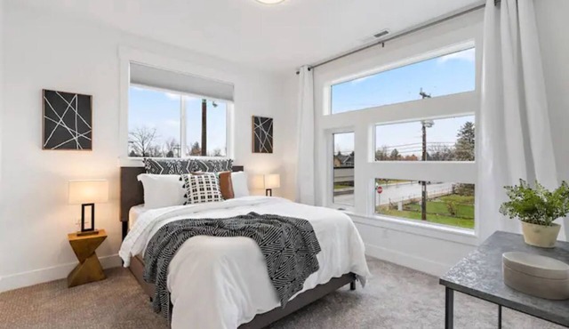 The Warren : Beautiful 5 bedroom home w/hot tub