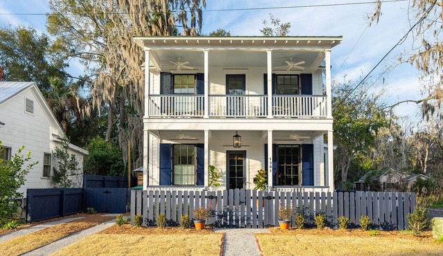 The Washington in Historic Downtown Beaufort