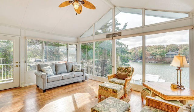 'The Waterfront Gem' w/Dock in Osage Beach!