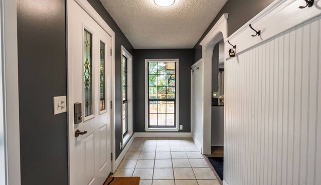 The Waters Edge on Greers Ferry lake. Take a walk to personal pebble beach