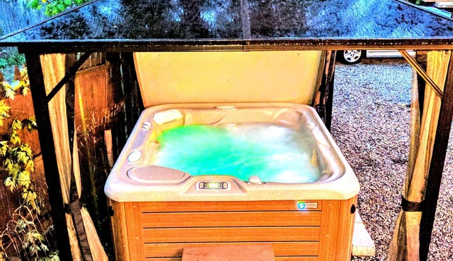 The Wayfaring Buckeye Hostel