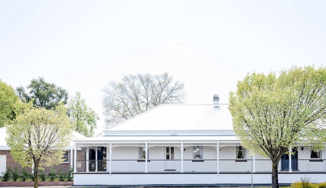 The Welcome Inn | Central Orange | Large and newly renovated