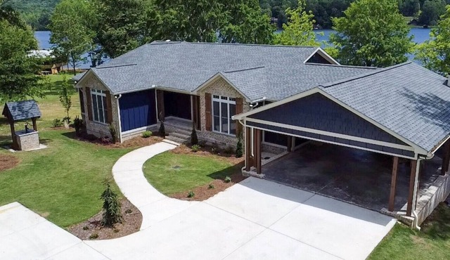 The Well House on Weiss Lake