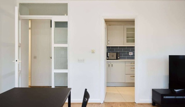 The West Hampstead Base - Central 2BDR Apartment