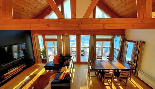 The Western | Spa | Sauna | Billiards | Babyfoot