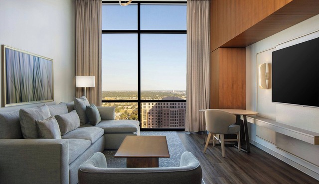 The Westin Galleria Dallas