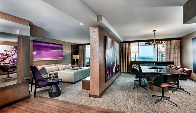 The Westin Harbour Castle, Toronto