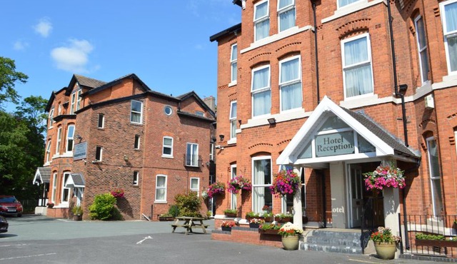 The Westlynne Hotel & Apartments